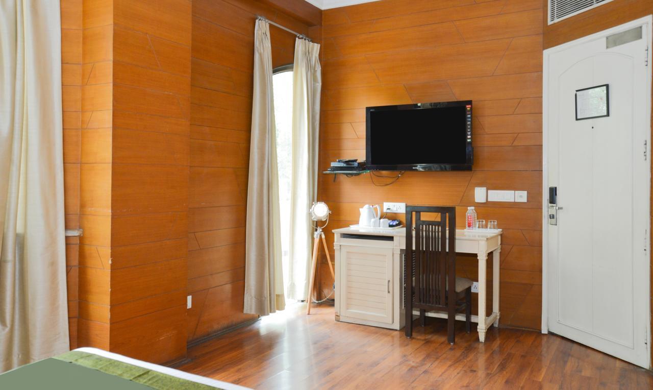 Treebo Check In By Oran Hotel New Delhi Bagian luar foto