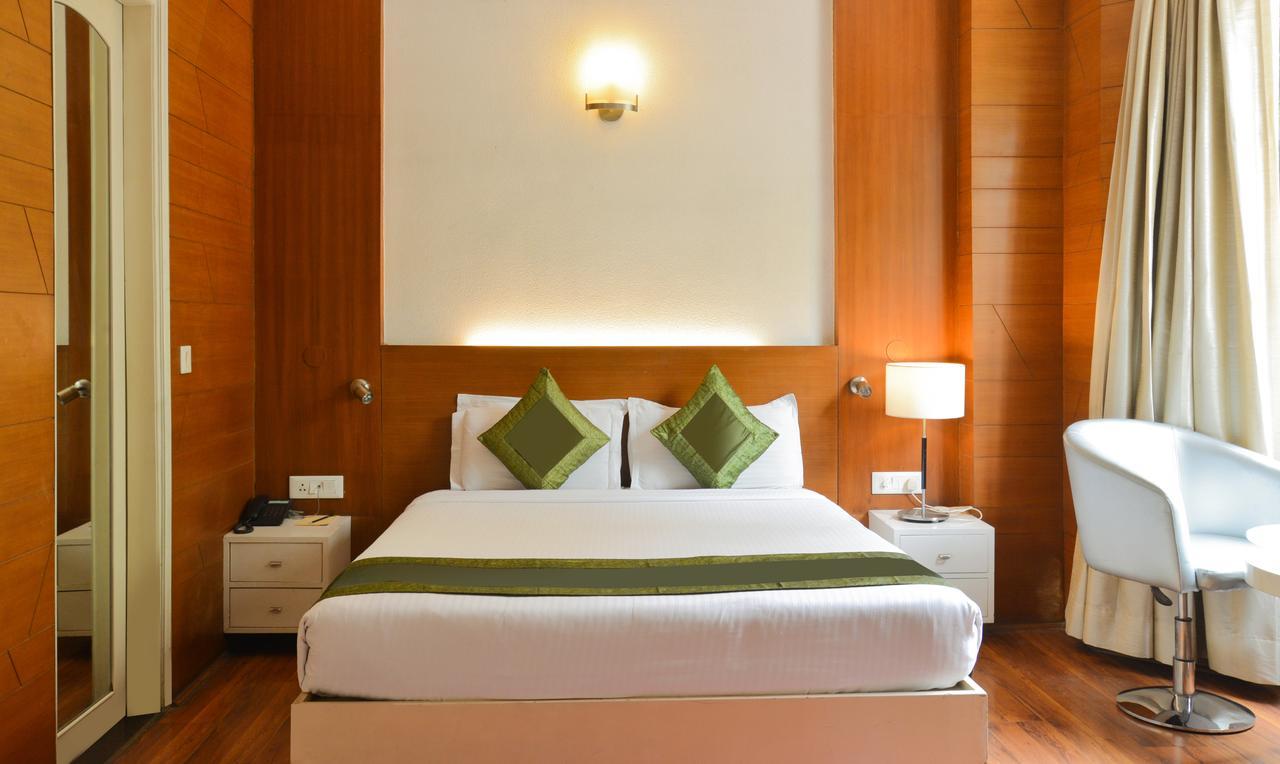 Treebo Check In By Oran Hotel New Delhi Bagian luar foto
